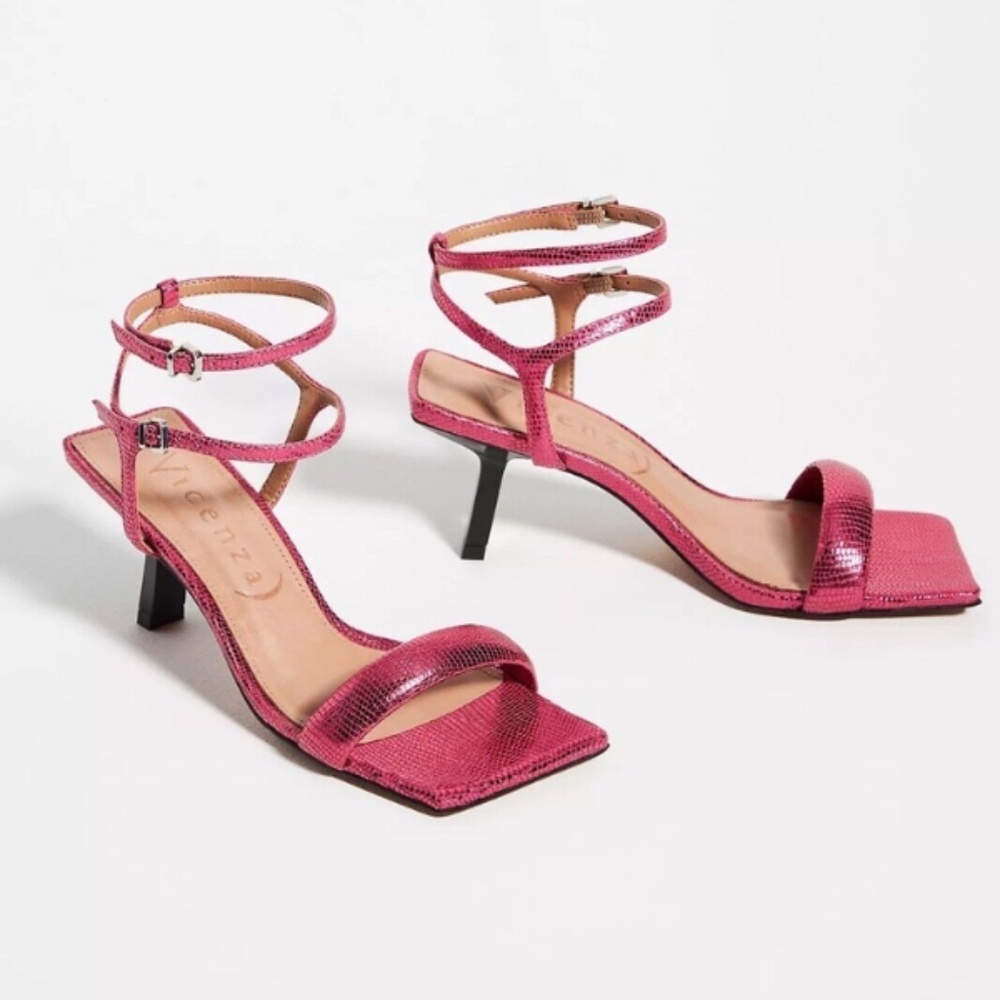 VINCENZA ANTHROPOLOGY Pink Snakeskin Strappy Heeled Sandals | ‎ Size 7 *